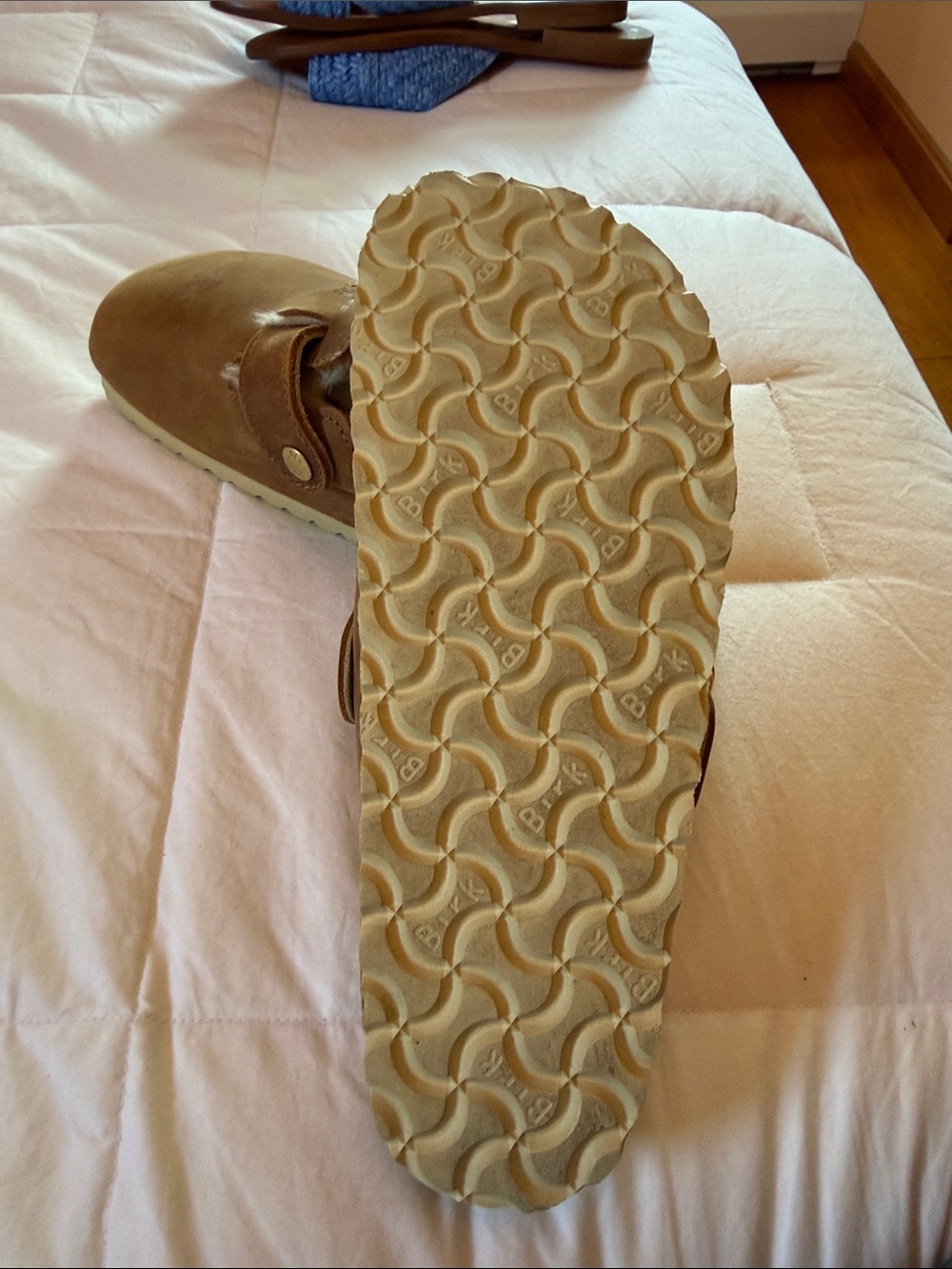 Birkenstock Shearling-Lined Mink Boston Clogs with Gold Buckles - Picture 4 of 4